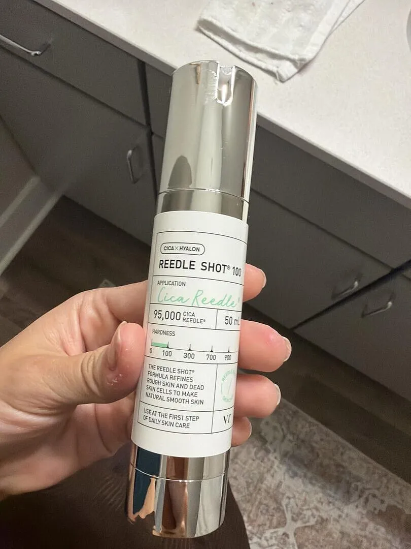 VT Cosmetics Reedle Shot 300 sérum visage grain de peau
