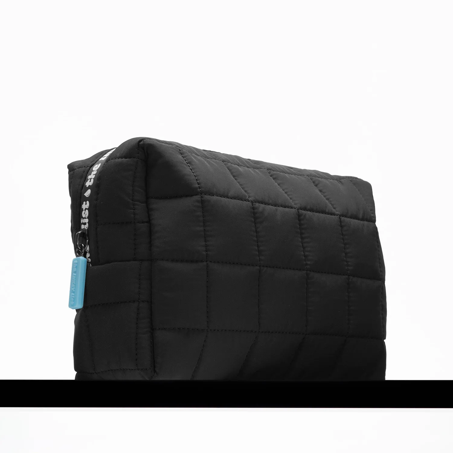 The Inkey List Washbag trousse toilette skincare